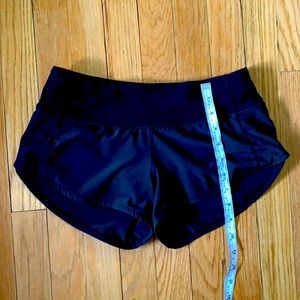 Lululemon - size 2